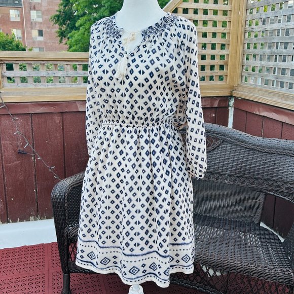 Forever 21 Peasant Blouse Dress with geometric pattern (size M) - Picture 4 of 11